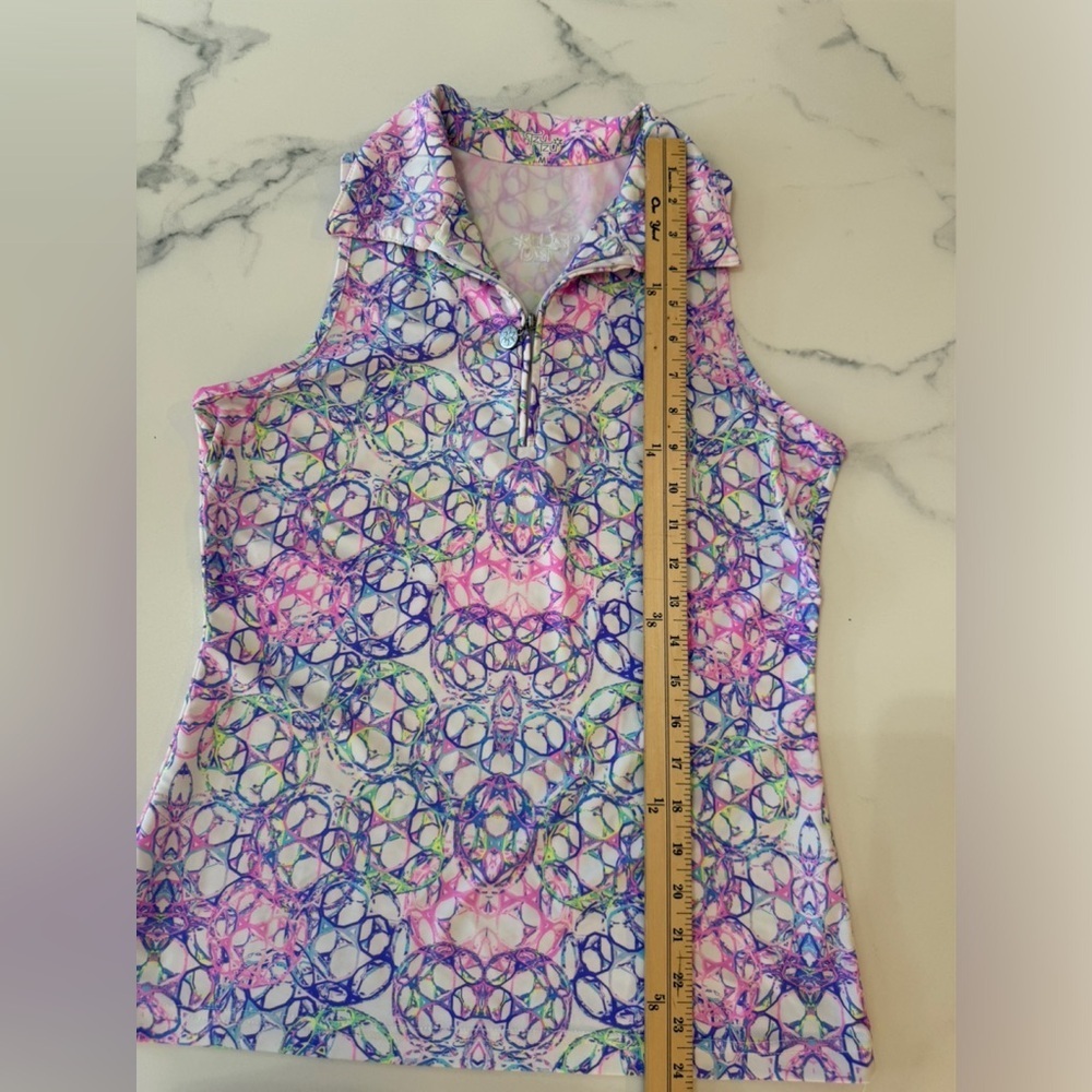Tzu Tzu sport top in Shiloh AMaze print. Medium - Picture 6 of 9